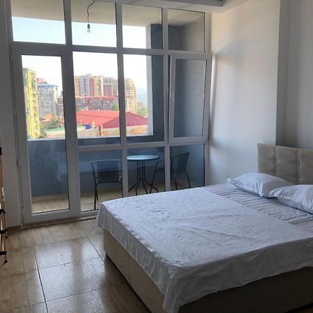 Apartamento Batumi Flat With Epic Views Exterior foto