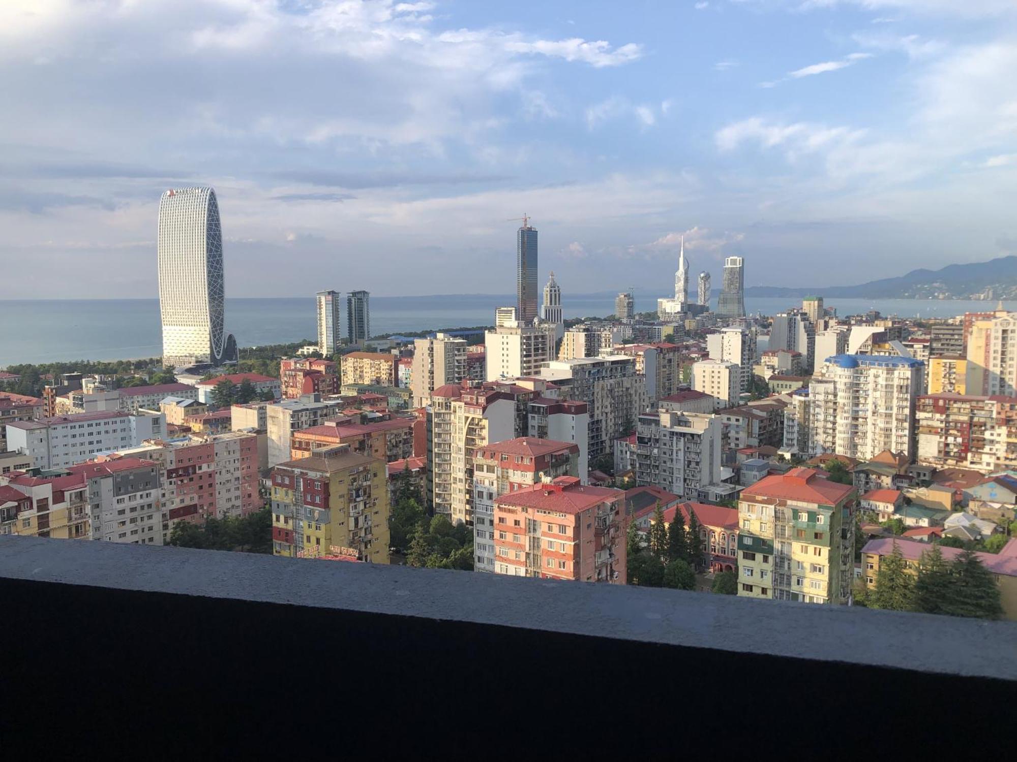 Apartamento Batumi Flat With Epic Views Exterior foto