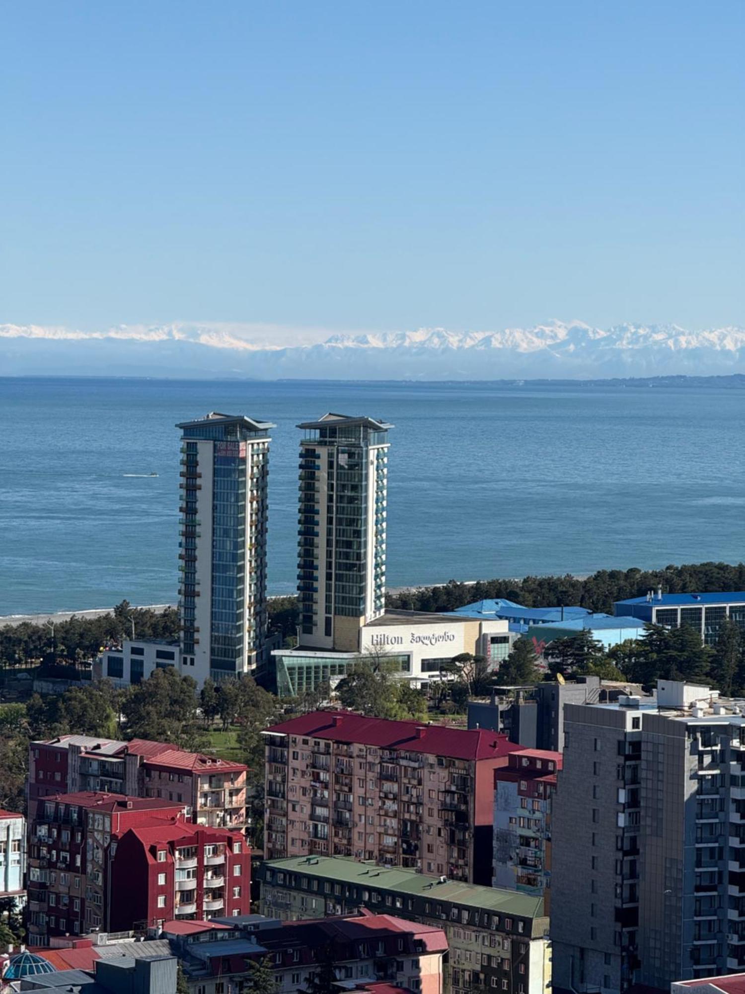 Apartamento Batumi Flat With Epic Views Exterior foto