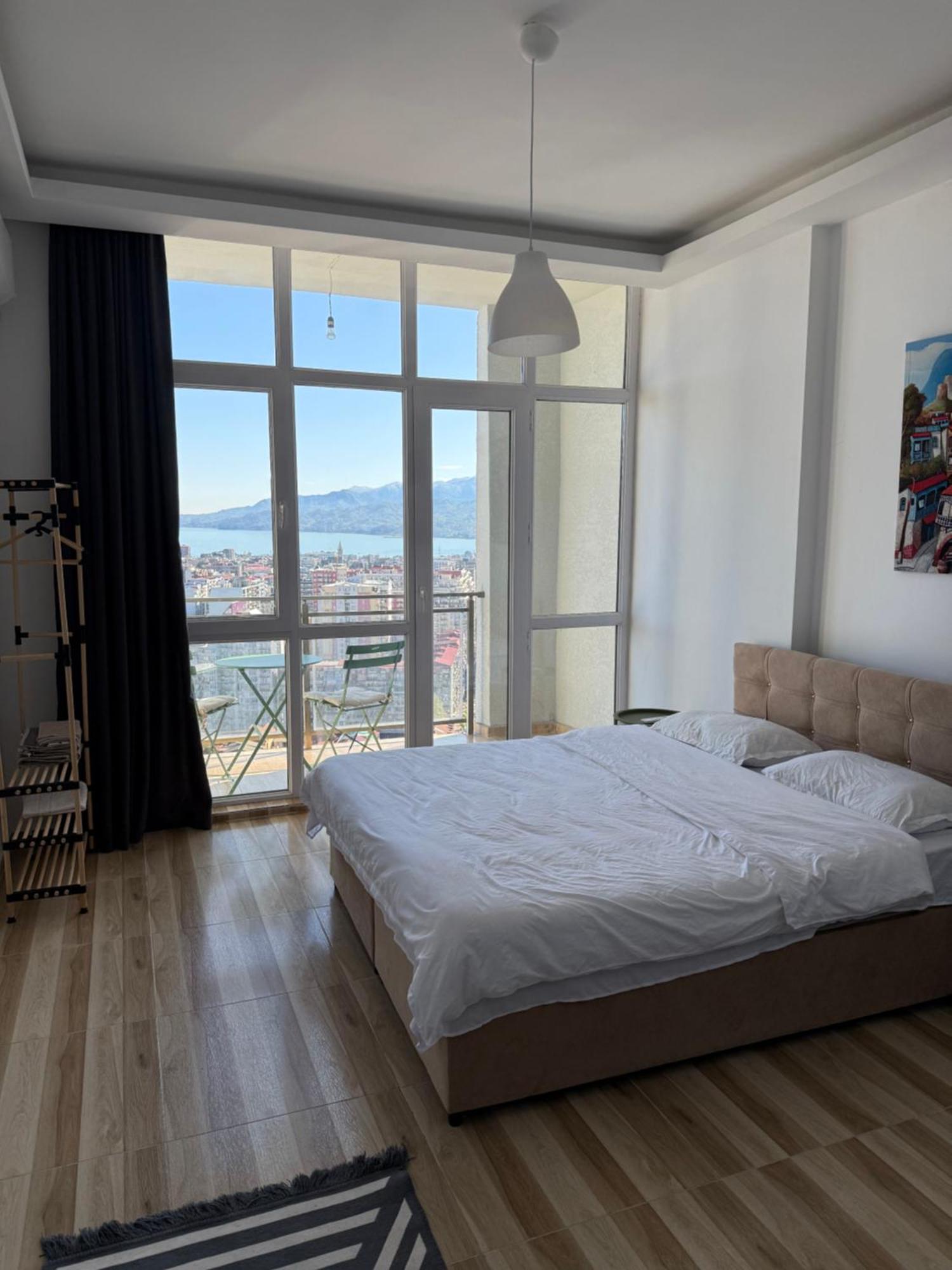 Apartamento Batumi Flat With Epic Views Exterior foto
