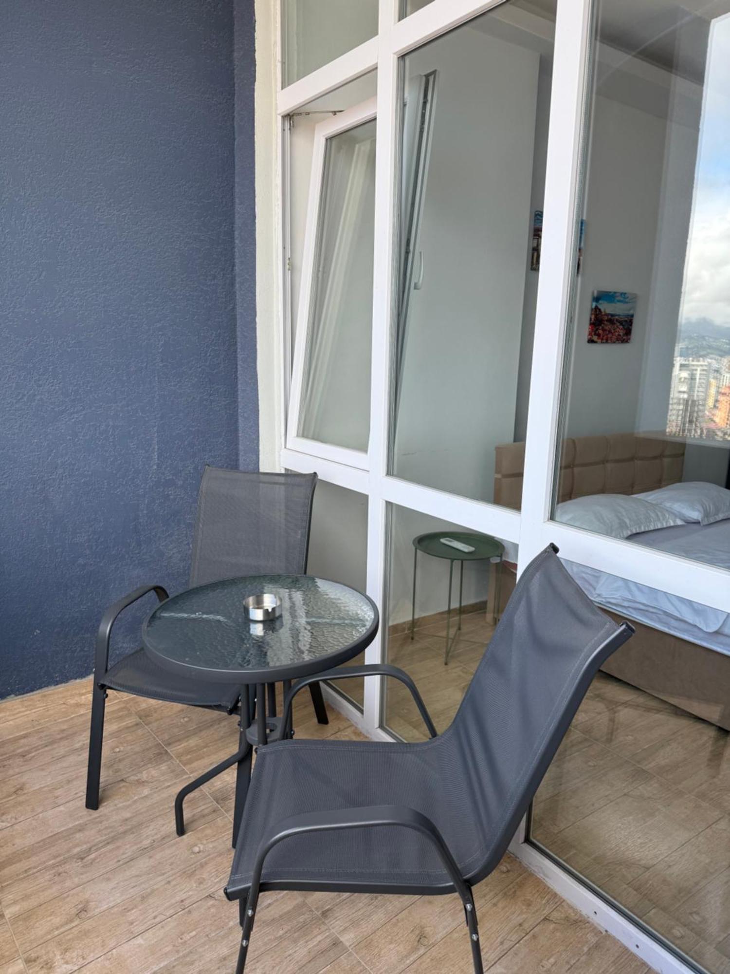 Apartamento Batumi Flat With Epic Views Exterior foto